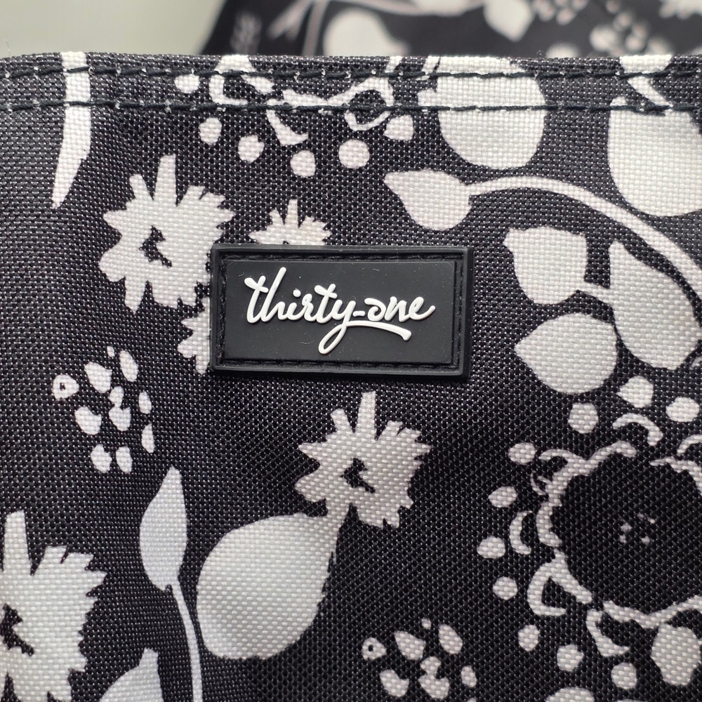 Thirty One 31 7 Piece Set Timeless Memory Pouches Wallet Water Bottle Tote Bag - Picture 13 of 15